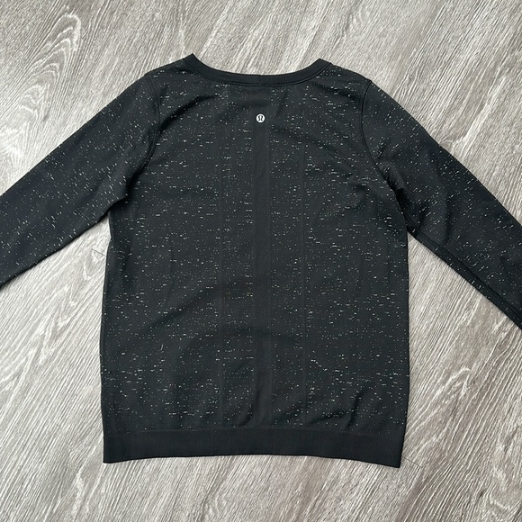 Lululemon Long Sleeve - Picture 3 of 3